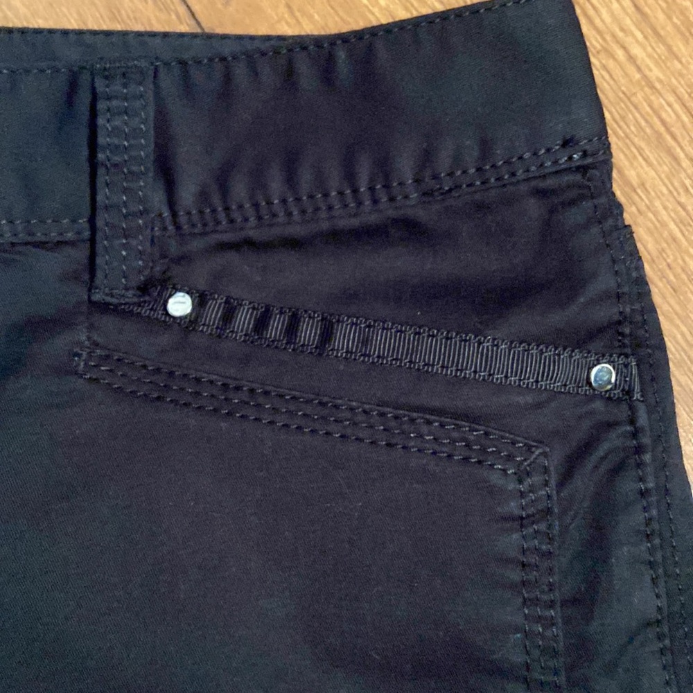 WHBM Black Bermuda Shorts 10.25” Inseam - Picture 8 of 14